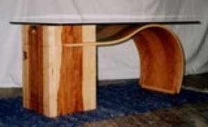 Bendywood-lemn masiv flexibil-se indoaie la rece.