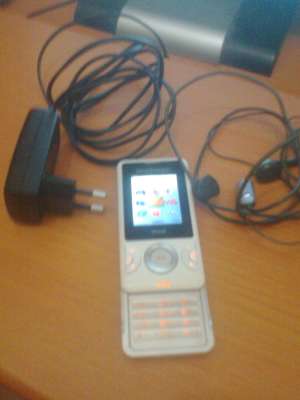 telefon sony ericsson w205