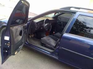 Dezmembrez opel vectra b