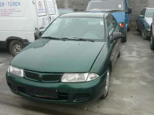 Bara spate Mitsubishi Carisma