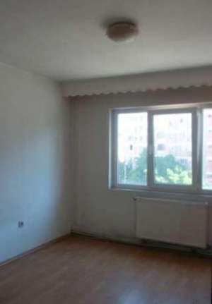 Apartament 3 camere,   ultracentral,   finisat