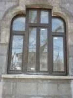 Ferestre termo din lemn stratificat Usi interior si exterior