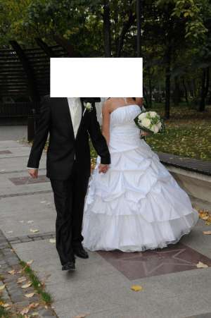 Vand Rochie Mireasa