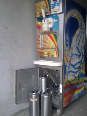 Vand masina de inghetata marca CARPIGIANI RAINBOW
