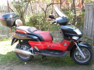 scuter yamaha xc 300