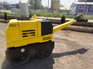 Inchiriez Cilindru Compactor Galati