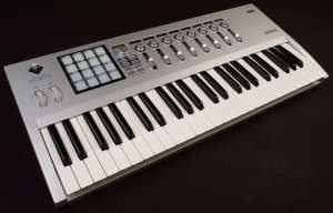 Vand Controller midi  KORG CONTROLER49,   ASESISQX49