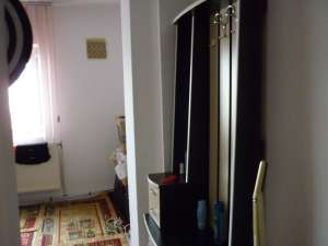 Vand apartament 3 camere decomandate