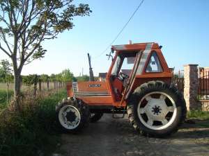 vand tractor fiat 680 dt