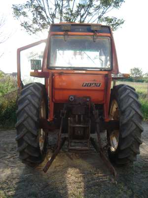 vand tractor fiat 680 dt