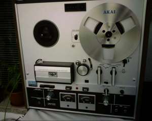 Magnetofon AKAI  GX 220