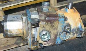Pompa hidraulica cilindru compactor Vibromax 15T cu roti