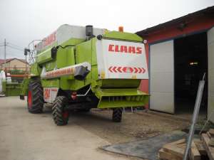 Vand Combine Second Hand recent aduse in tara