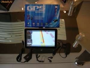 Navigatie GPS Auto cu ecran 7" ( 18 cm ),    Bluetooth,    intrare wireless camera marsarier,    Tra