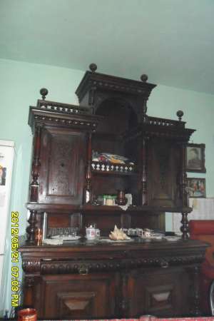 Mobila antica-model austriac lucrat manual