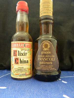 Colecti mini sticlute alcool