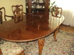 Mobila antica stil Maria Tereza
