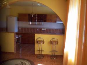 INCHIRIEZ SAU VAND APARTAMENT CU 3 CAMERE LA CASA