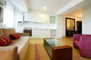 Oferta cazare apartament lux,  2012 zona Hotel Rex