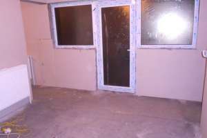 Vand casa 110mp ,  4 camere ,  2 bai ,  bucatarie