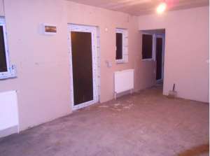 Vand casa 110mp ,  4 camere ,  2 bai ,  bucatarie