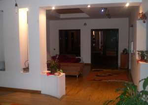 VILA( un mic paradis) DN 2 Rm.Sarat 0,  5 ha teren