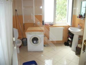 OFER AP 4 CAMERE PENTRU INCHIRIERE