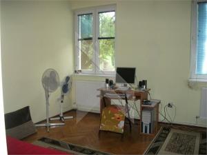 OFER AP 4 CAMERE PENTRU INCHIRIERE
