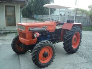 vand tractor fiat 450 dt.