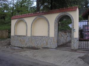 garduri,   barbeque,   foisoare piatra rustica de placat
