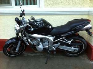 Vand Yamaha FZ6N 2004