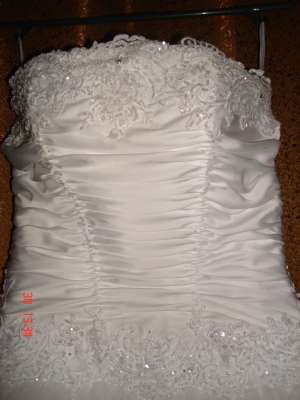 Vand rochie mireasa,  ajustabila,  marime 36/S dar poate ajunge si la 34/S!