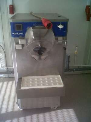 Vand masina pentru preparat inghetata si pasteurizator