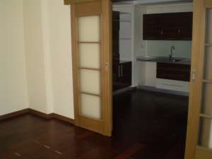 INCHIRIERE APARTAMENT 3 CAMERE COMPLEX REZIDENTIAL COSMOPOLIS