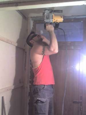 Efectuez lurari de constructii (amenajari interioare)