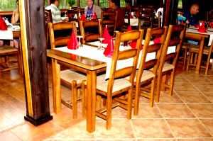 MOBILIER RESTAURANT
