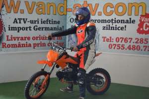 Vand Motocicleta Loncin Dirt Bike 125cc