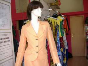 Vanzare costum,  ocazie din tafta nou,  colectie Agnes Toma