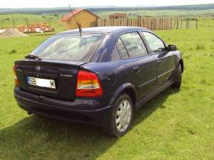 Opel Astra hatchback Diesel 1.7 CDTI