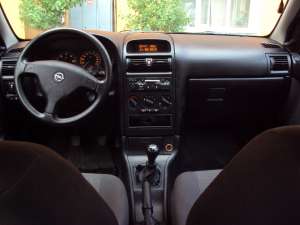 Opel Astra hatchback Diesel 1.7 CDTI