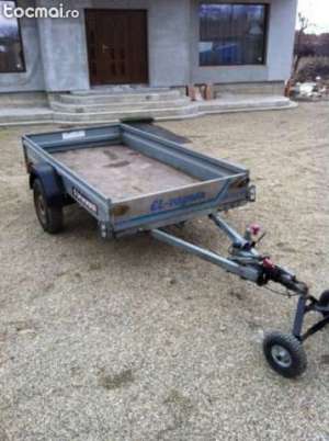 Remorca 750 kg cu franare