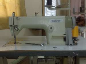 vind masini cusut industriale brhother