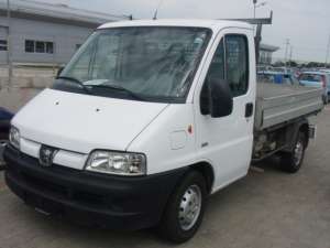 PEUGEOT Boxer 2.2 HDI Camioneta Pritsche Autoutilitara