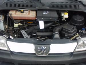 PEUGEOT Boxer 2.2 HDI Camioneta Pritsche Autoutilitara