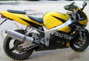 Vind Suzuki GSXR 750 K-1