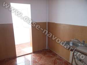Vand apartament 2 camere Navodari 25000 euro