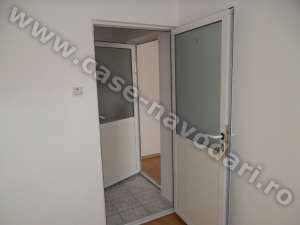 Vand apartament 2 camere Navodari 25000 euro