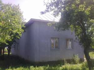 CASA 4 CAMERE 150 MP+3000 MP CURTE, CONDITII LUX