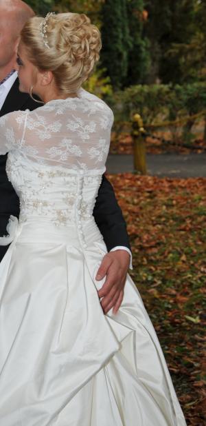 Vand rochie mireasa colectia Delicate 2011