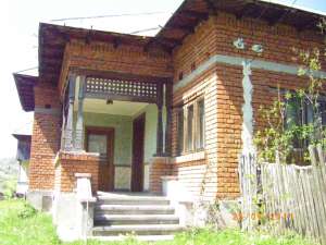 schimb/VAND casa in zona submontana Arges cu locuinta in Bucuresti